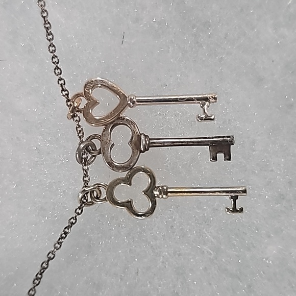 Tiffany & Co. Triple Key Motif Silver Gold Pendant Necklace Ag925 Au750 18in Lg - Picture 4 of 15